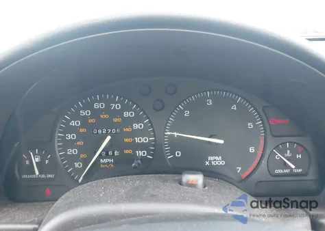 1995 Saturn Sl1 z USA, uszkodzony, nr VIN 1G8ZH5286SZ146072